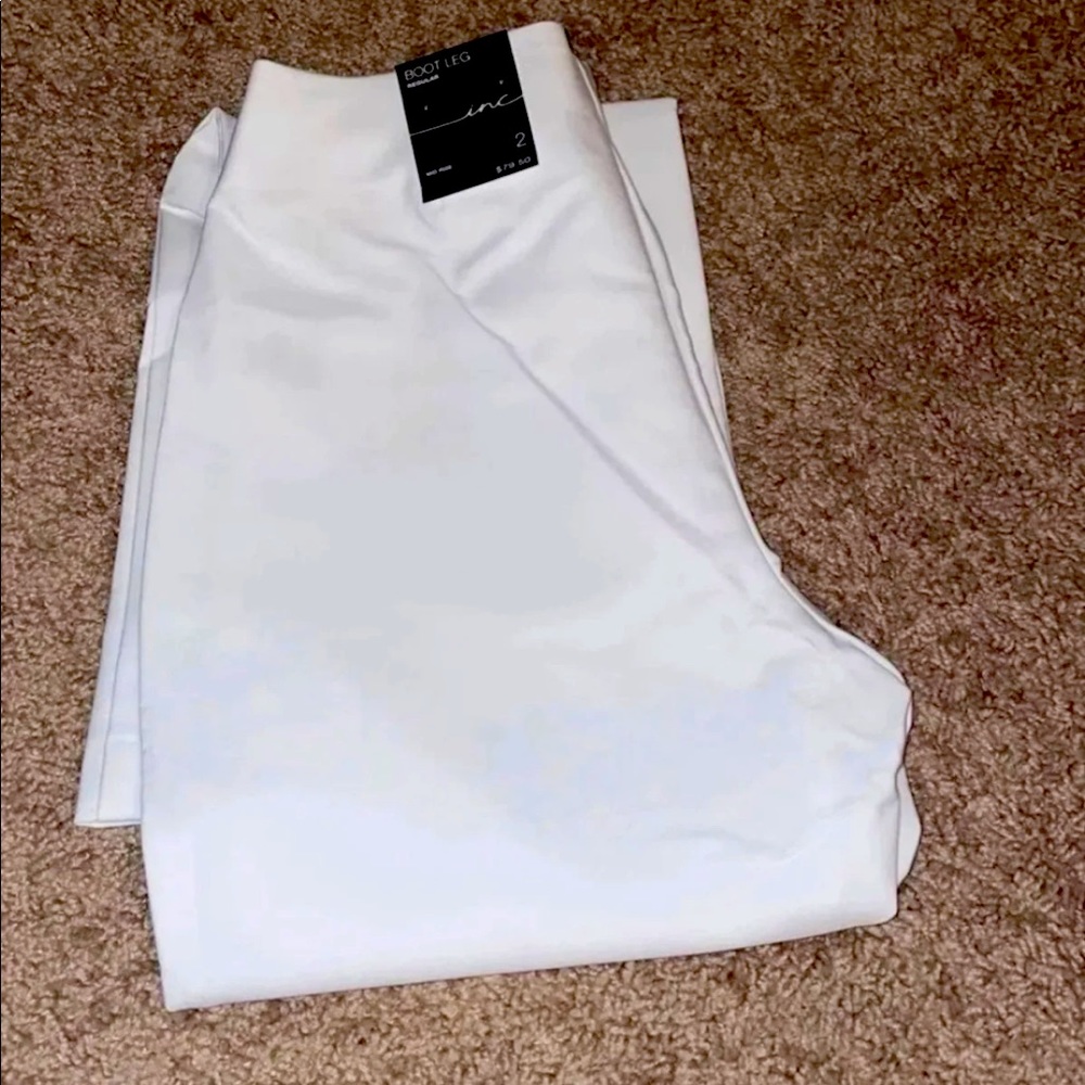 women’s white pants